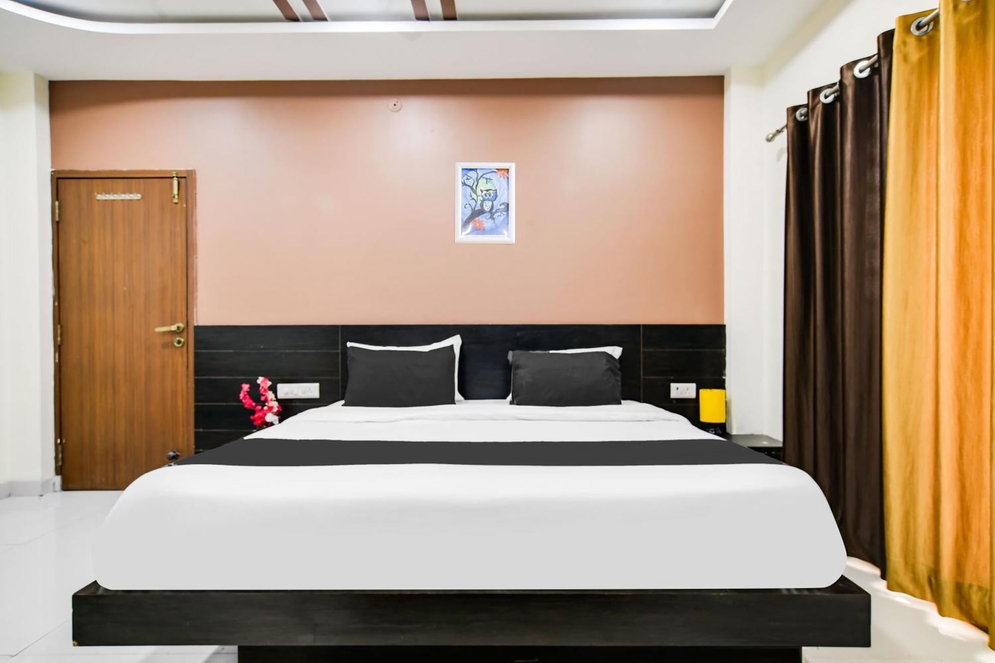 Super Collection O Indore Near Omax City 1 Kanadiya Esterno foto