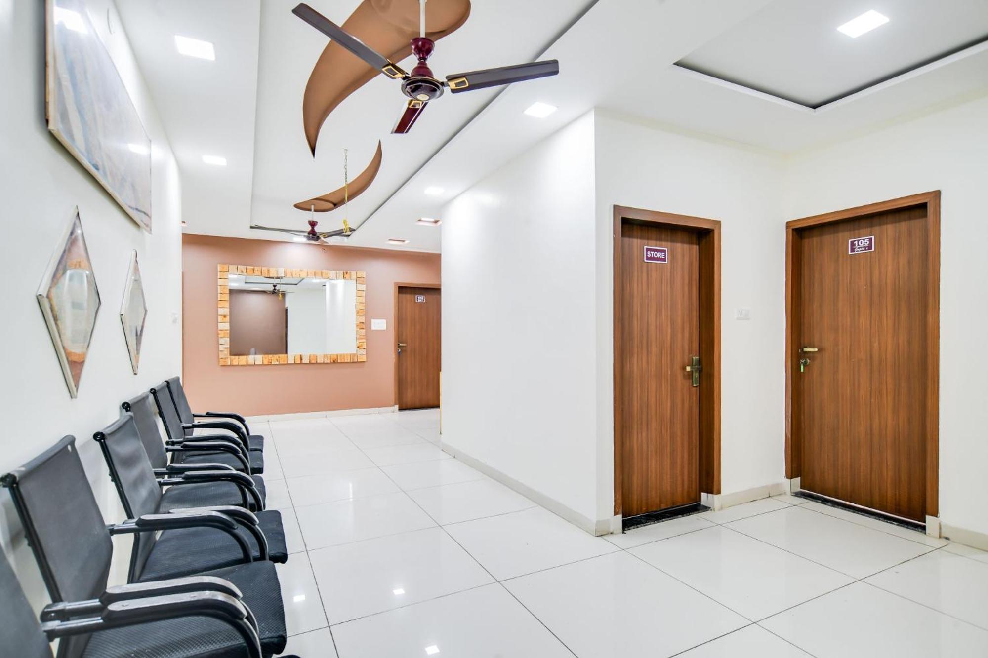 Super Collection O Indore Near Omax City 1 Kanadiya Esterno foto